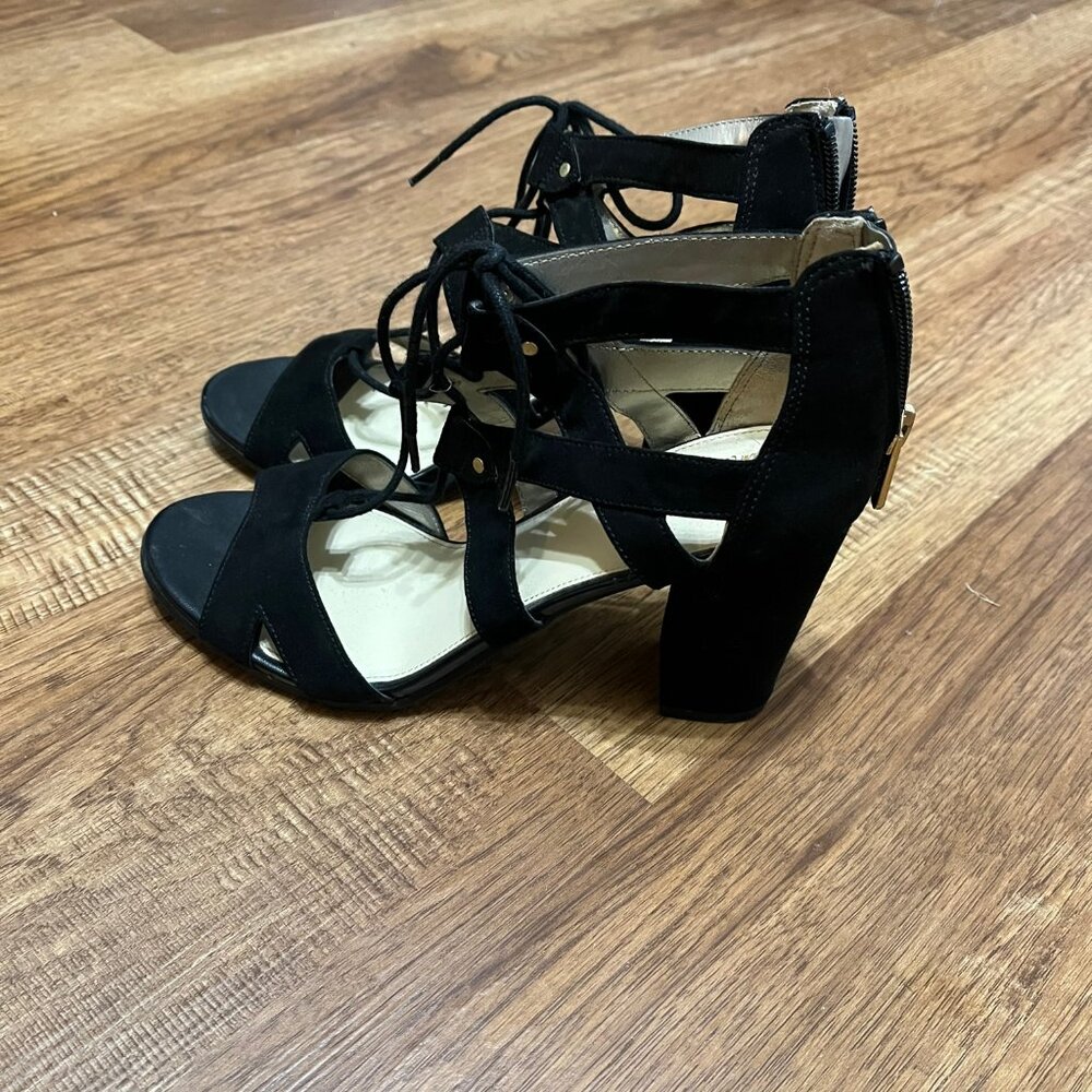 Strappy Pumps with Low Heel